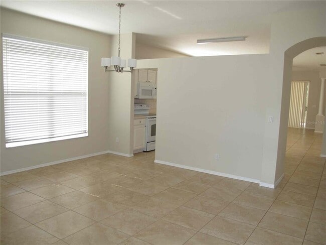 Photo - 115 Redtail Pl