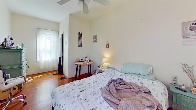 Photo - 39 Allston St Unidad 2