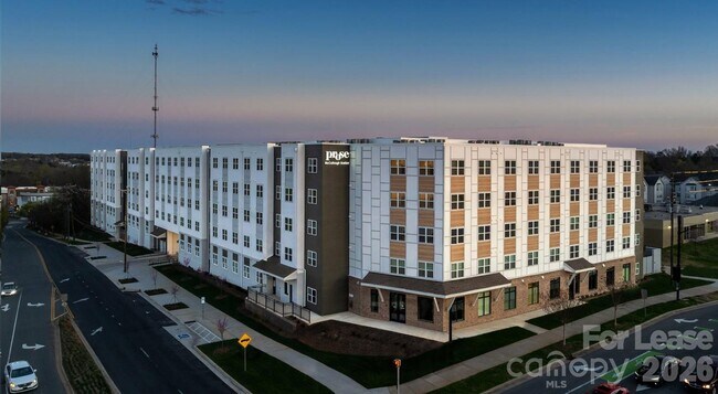 Photo - 8424 N Tryon St Unit B2