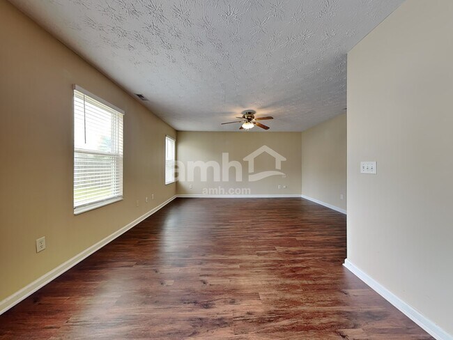 Photo - 1291 Shannon Ln