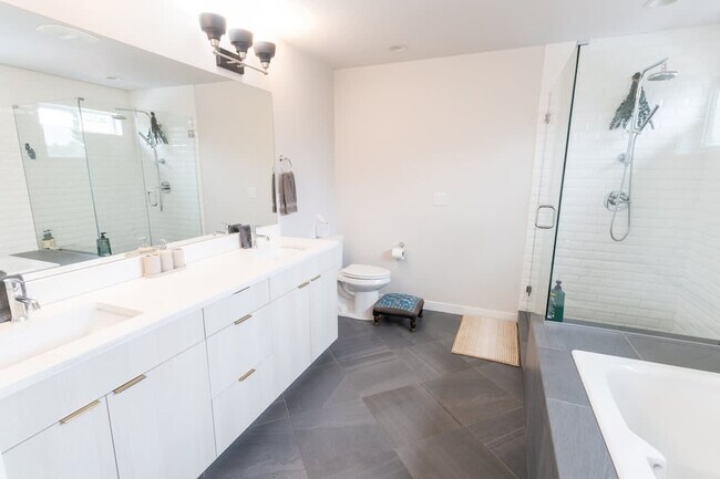 Photo - 5177 NE 14th Pl Unit SI ID1271929P