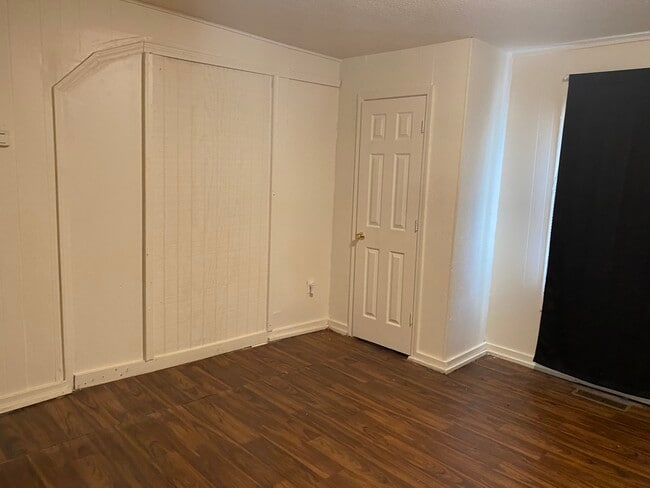 Photo - 620 Riggs St