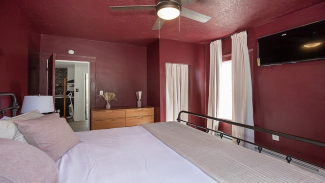 Photo - 3544 Woodbridge Ave Unit Red