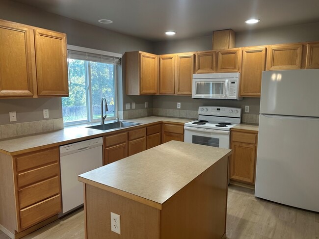 Photo - 16011 29th Ave Ct E Unit 16011