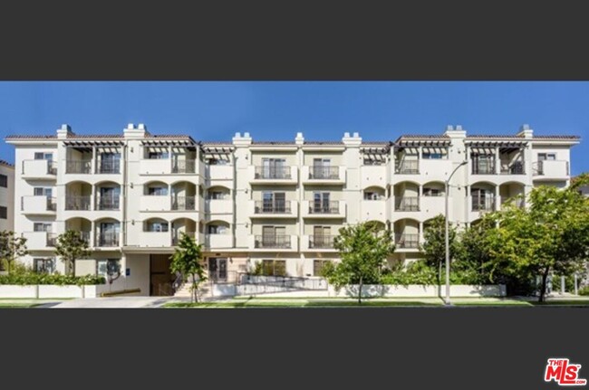 Building Photo - 107 Sweetzer Ave Unit 306 Rental