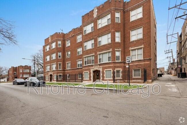 Building Photo - 7655 S Yates Blvd Unit 2402-3 Rental