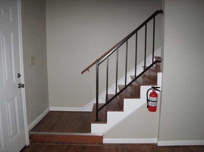 Photo - 545 12th Ave NE Unit #K