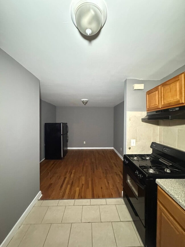 Building Photo - 104 Montclair Ave Unit 1 Rental