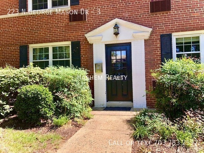 Building Photo - 223 N George Mason Dr Rental