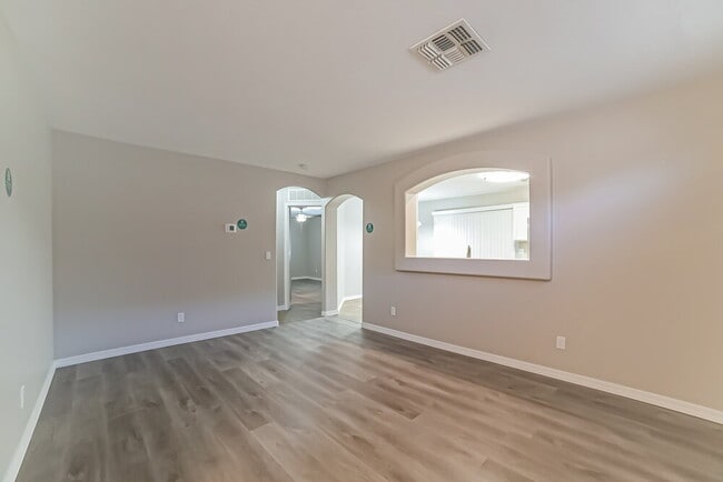 Photo - 12418 W Dreyfus Dr