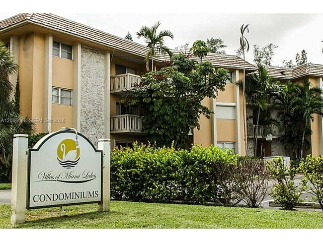Building Photo - 7400 Miami Lakes Dr Unit D107