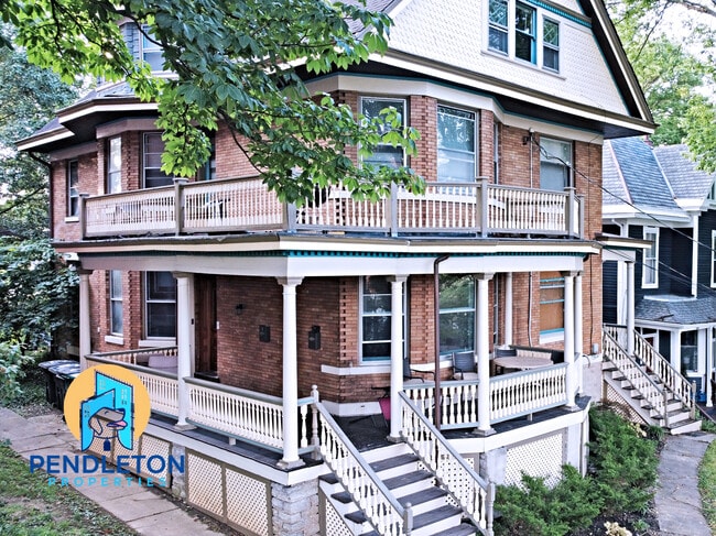 Photo - 2326 Ashland Ave Unit 1