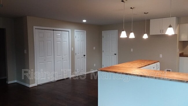 Photo - 824 9th Ave