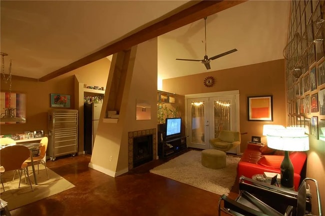 Photo - 1402 Bridgeway Dr