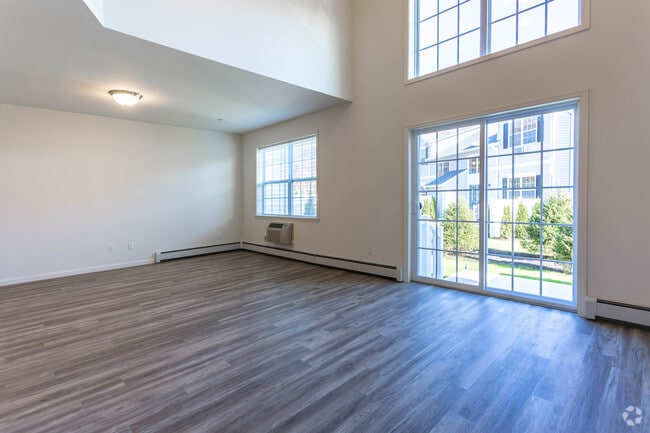 2BR,2.5BA -1775SF Dining/Living Room
