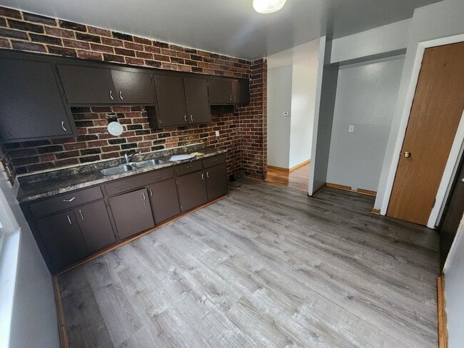 Photo - 5165-5167 N 45th St Unit 5165