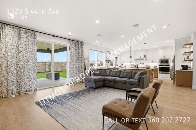 Photo - 1320 South 44th Ave