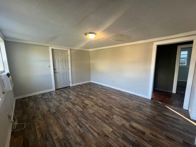 Photo - 2 Bedroom 1 Bathroom Home off Fosters Ferry