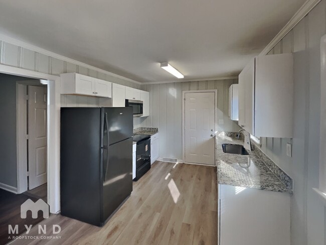 Photo - 2634 Skyland Dr