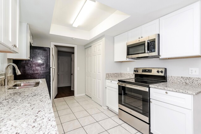 Photo - 319 Buttonwood Dr