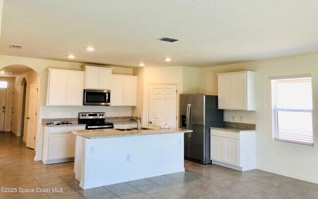 Photo - 2173 Farmhouse Rd SE