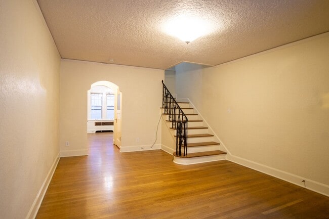 Photo - Vintage Tudor Townhouse w Beautiful Architectural Details & Style! Unit 213