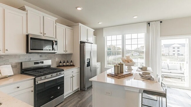 Photo - 9704 Hopkins St