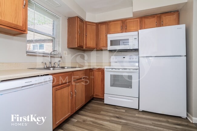 Photo - 1183 Toluca Ct