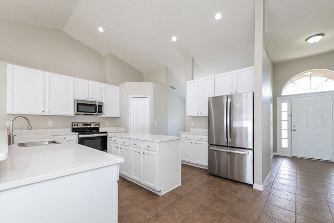 Photo - 4619 Woodford Dr