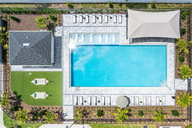 Expansive Outdoor Oasis