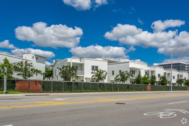 Photo - Oasis Park Square at Doral