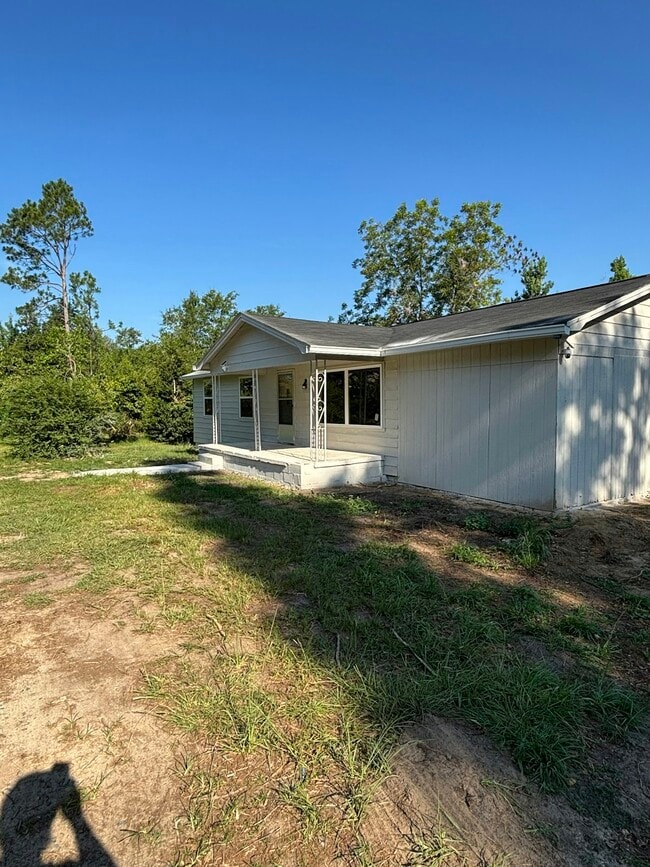 Building Photo - 902 George Hill Rd