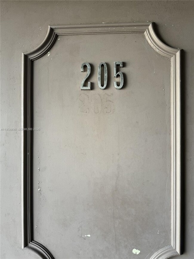 Photo - 300 NE 1st Ct Unit 205