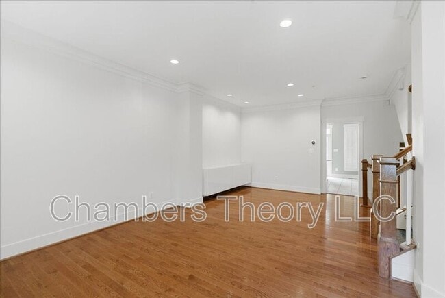 Photo - 2735 Linden Ln