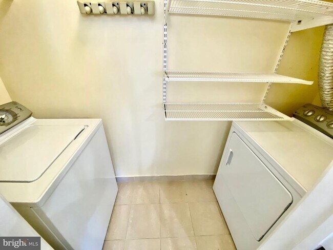 Photo - 1600 Arch St Unit 803
