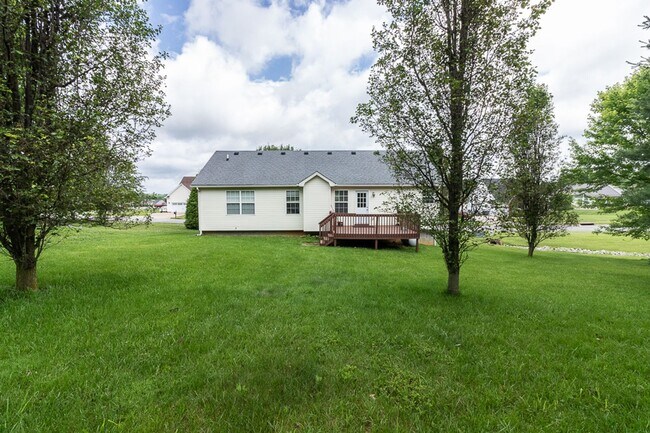 Photo - 705 Wandering Way