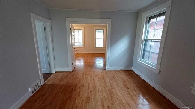 Photo - 200 N Hamilton St Apartment Unit 2