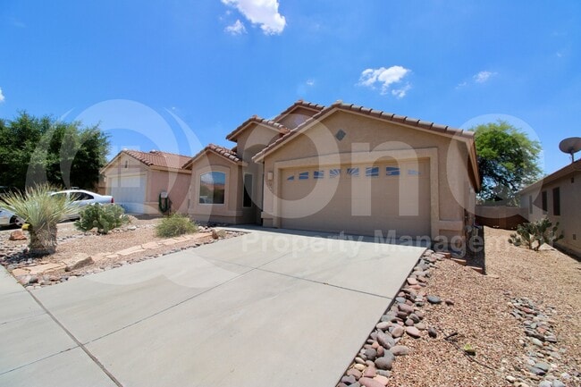 Photo - 579 W Tara Danette Dr