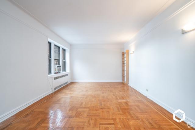 Building Photo - 1 bedroom in BROOKLYN NY 11218 Unit 6K Rental