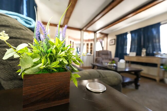 Photo - Stylish & Spacious 2-Bedroom Mobile Home Unidad 3