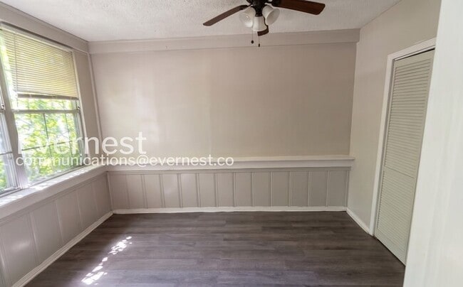 Photo - 616 26th St SW