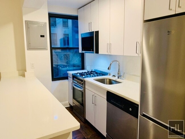Building Photo - EAST 38 STREET Rental
