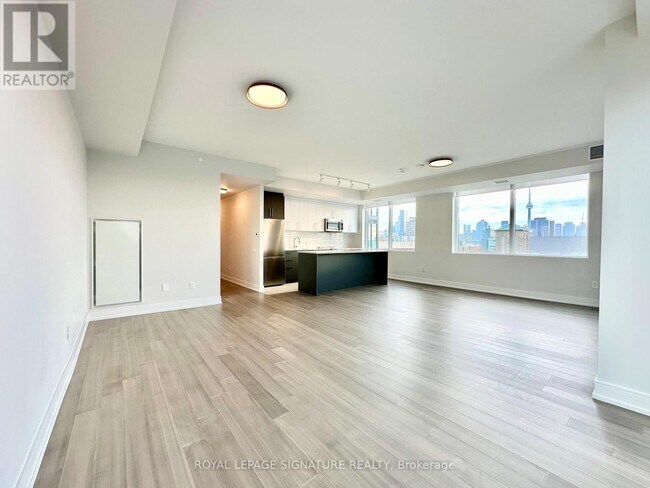 Photo - 664 Spadina Ave. Unit 701