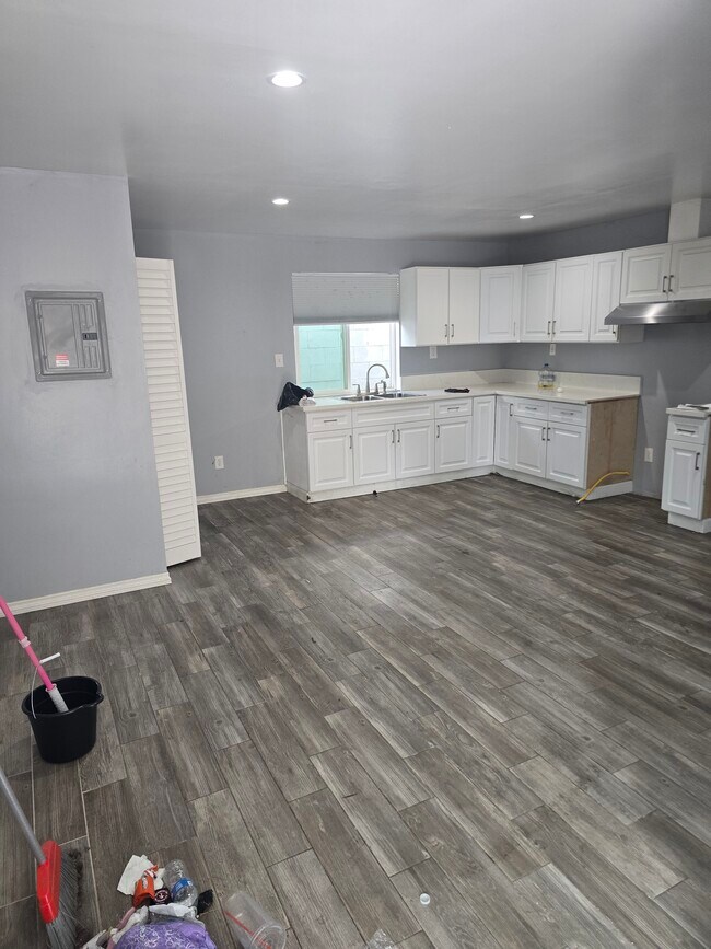 Photo - 505 Harding Ave