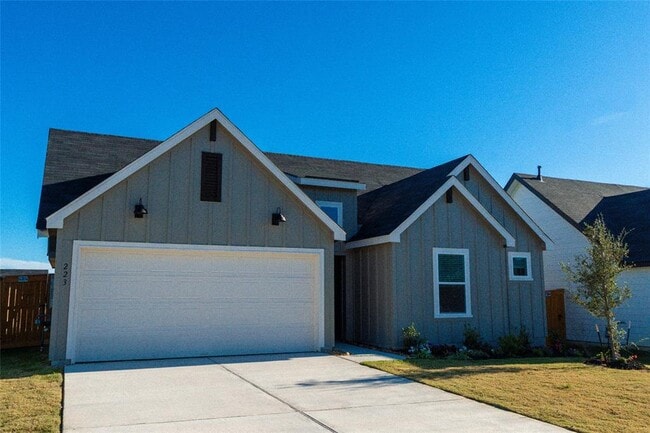 Photo - 223 Las Lomas Dr