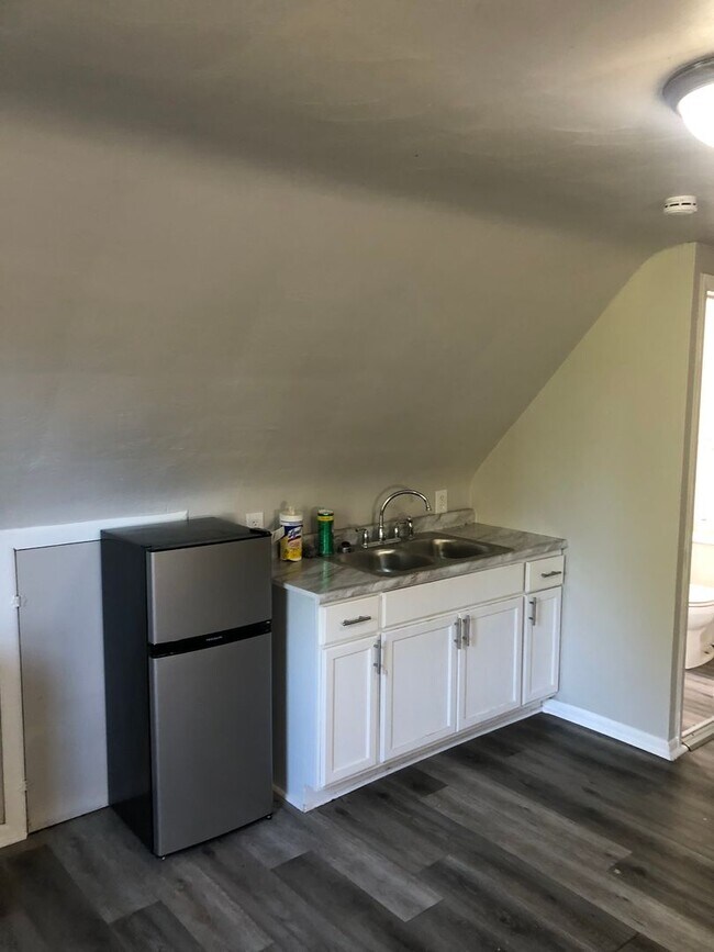 Photo - 3645 E 146th St Unit THREE