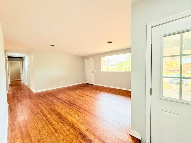 Photo - 2612 Lumpkin Rd
