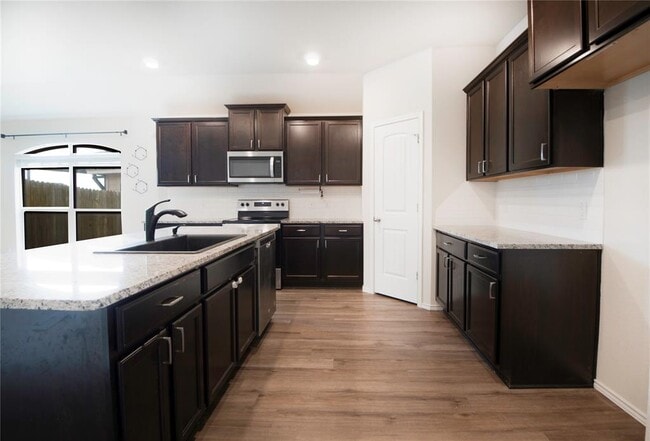 Photo - 106 Reagor Dr