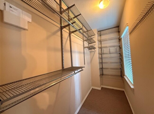 Photo - 815 Sterling Creek Cir