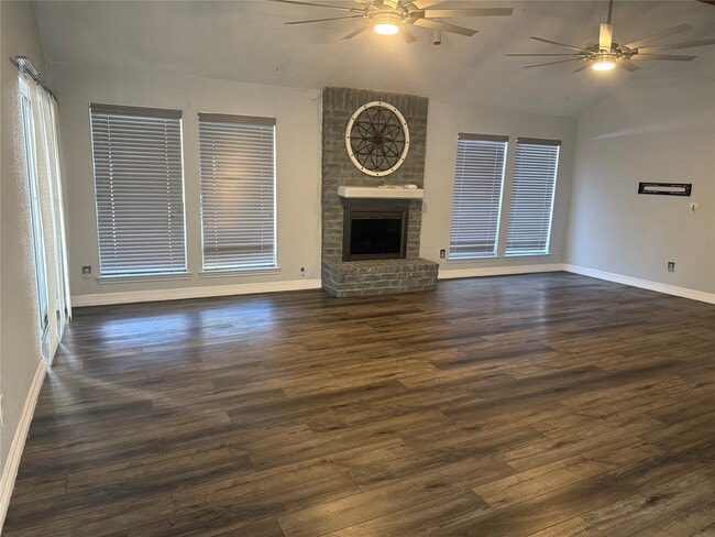 Photo - 4642 Deer Point Dr